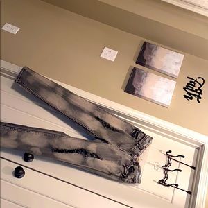 ❤️Destroyed Black Denim Jeans